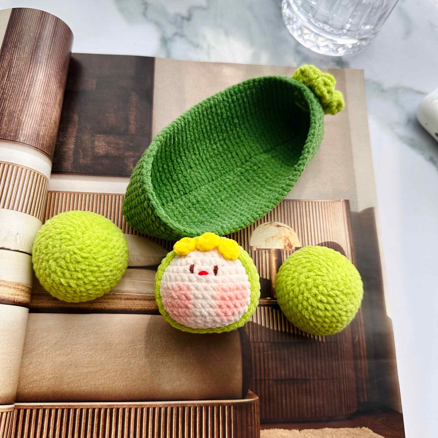 Crochet Pea Pod Plushie with Removable Peas
