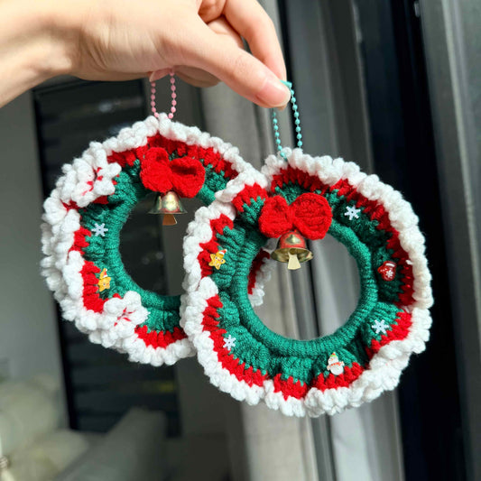 Crochet Christmas Wreath Ornament with Bell