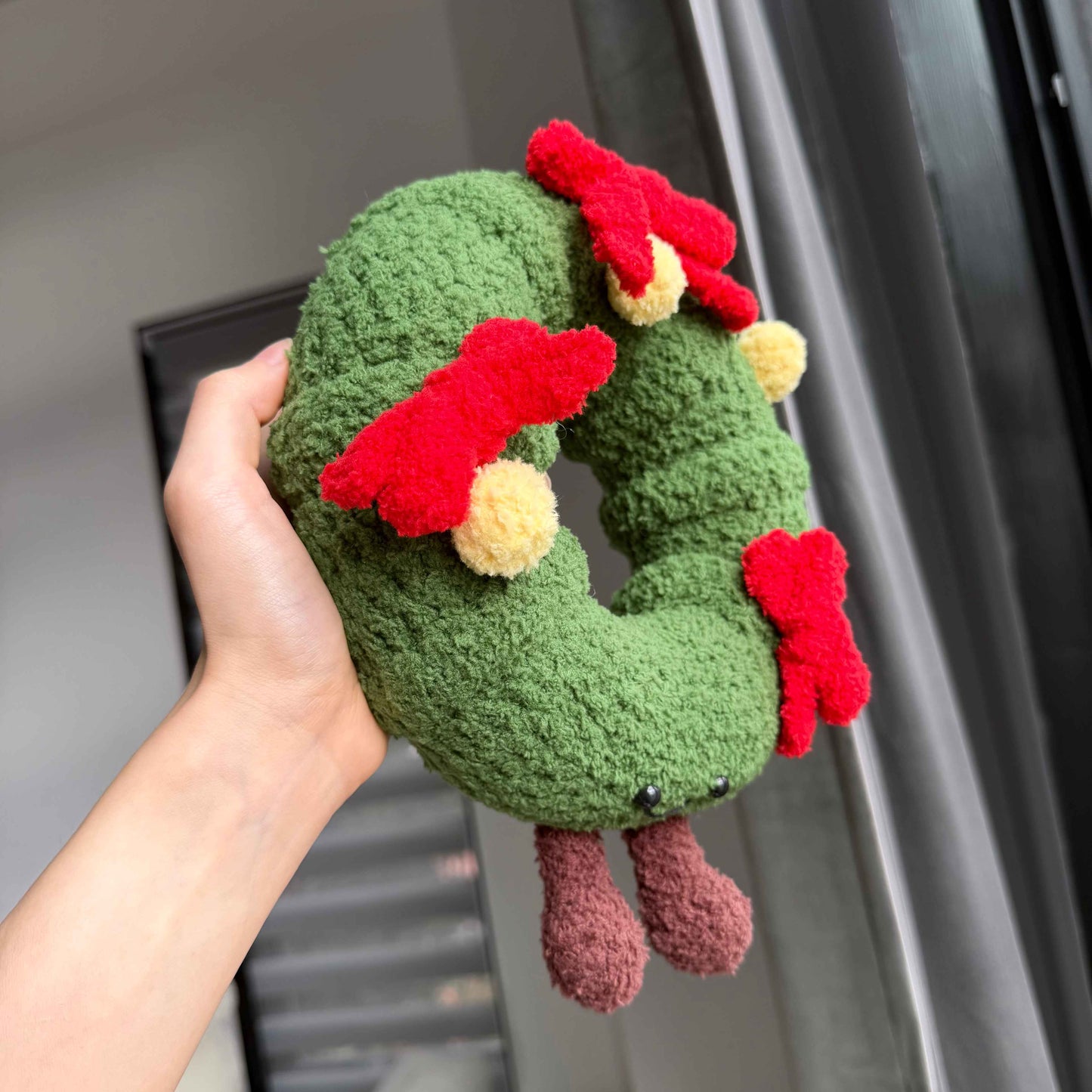 Crochet Christmas Wreath Plushie, Chenille Ornament Decor