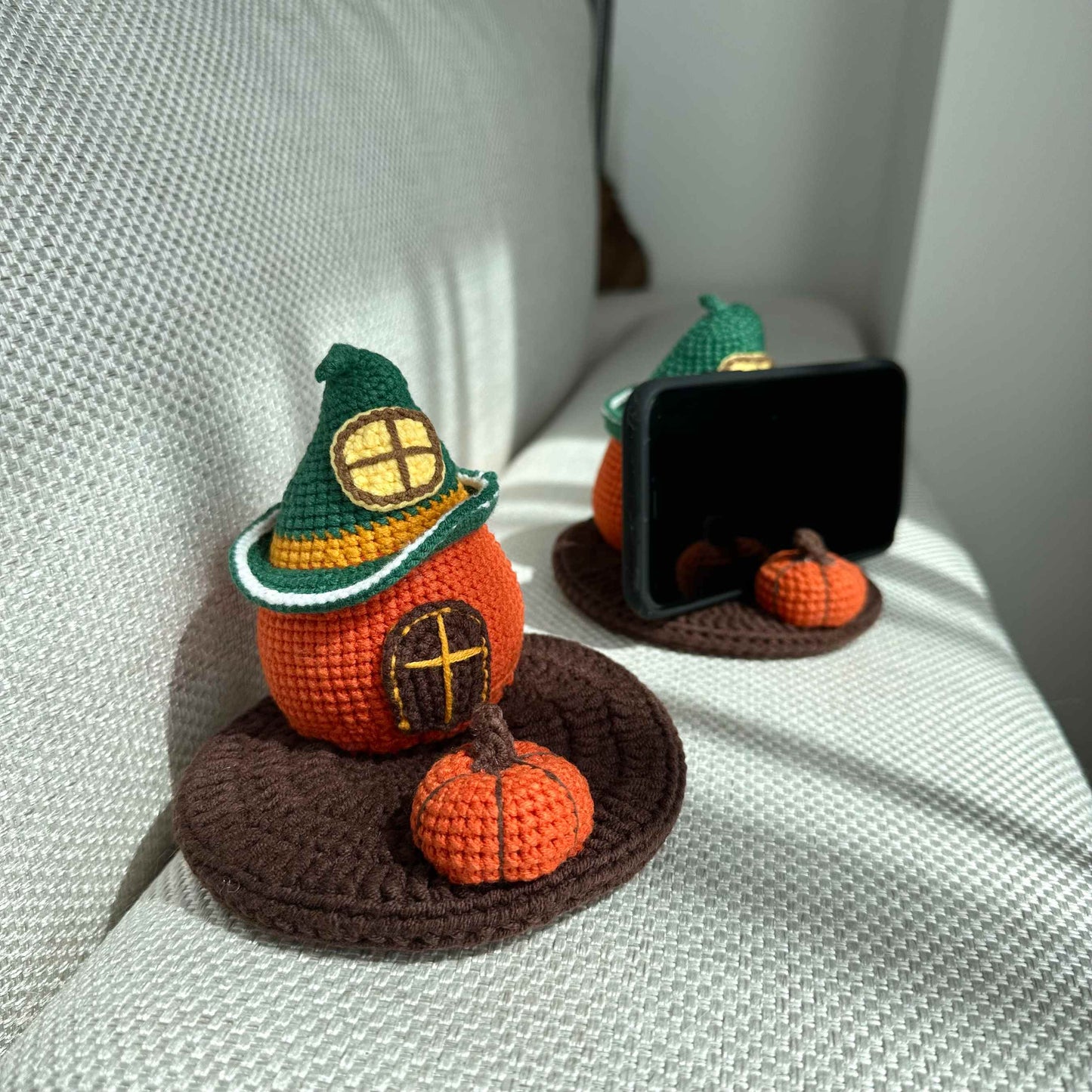 Crochet Pumpkin House Phone Holder